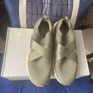 Zella Sage Green Cross-Band Sneakers